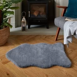Dunelm Supersoft Single Pelt Faux Fur Rug -Decorative Discount Store 1000136409 alt04