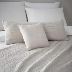 Dunelm Ragen Rectangle Cushion -Decorative Discount Store 1000180774 alt01