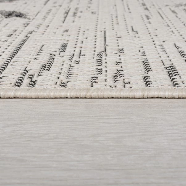 Dunelm Palm Tree Indoor Outdoor Rug 5 Dunelm Palm Tree Indoor Outdoor Rug - Image 5