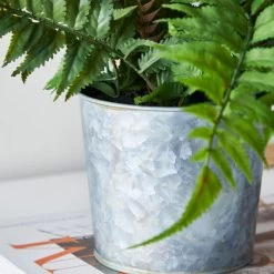 Dunelm Artificial Fern Green In Iron Pot -Decorative Discount Store 1000182411 alt01