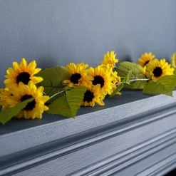 Dunelm Yellow Sunflower Garland -Decorative Discount Store 30730237 alt01
