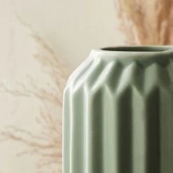 Dunelm Fluted Vase 25cm Sage -Decorative Discount Store 30753309 alt01