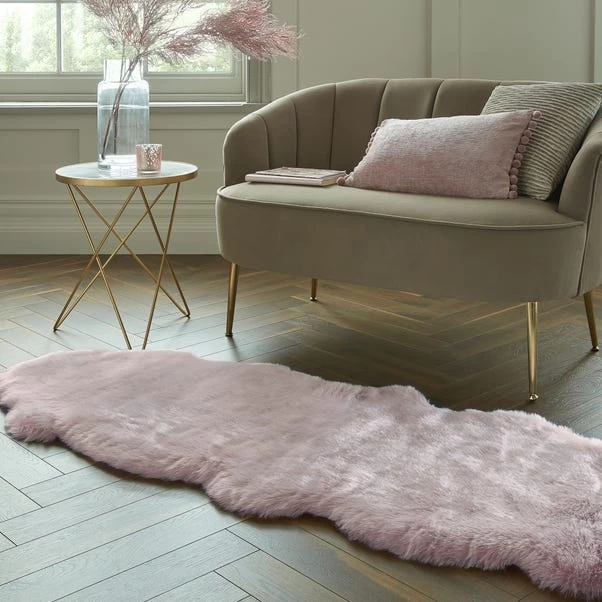 Dunelm Copenhagen Double Pelt Faux Fur Rug 1 Dunelm Copenhagen Double Pelt Faux Fur Rug