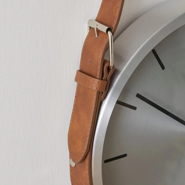 Dunelm Silver Metal Hanging Clock 30cm 2 Dunelm Silver Metal Hanging Clock 30cm - Image 2